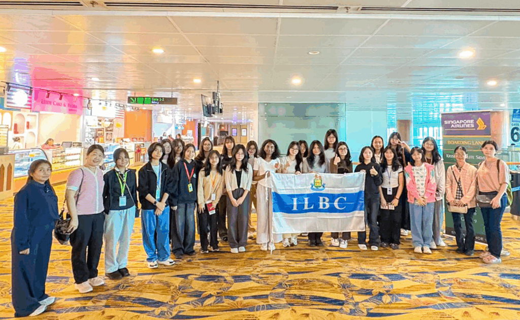စင်္ကာပူနိုင်ငံရှိ Singapore Chinese Girls’ School (SCGS) သို့ Sister School Exchange Programme အနေဖြင့် သွားရောက်ကြပြီ ဖြစ်သည့် ILBC Secondary III & IV ကျောင်းသူများ ✈️